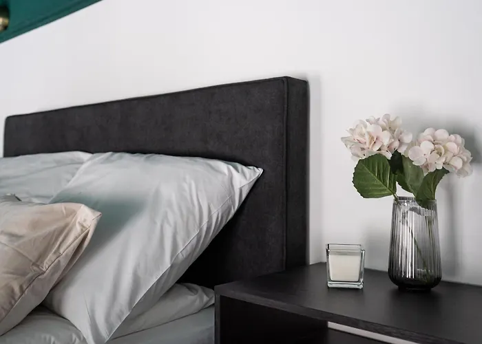 E41 - Trendy Boutique - Prime Spot By Bqa Budapest