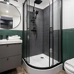 E41 - Trendy Boutique - Prime Spot By Bqa بودابست