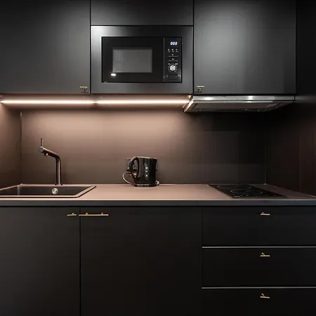 E41 - Trendy Boutique - Prime Spot By Bqa Apartment