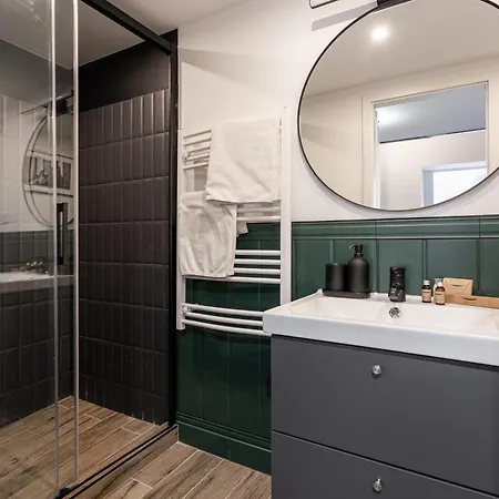 E41 - Trendy Boutique - Prime Spot By Bqa Apartment *