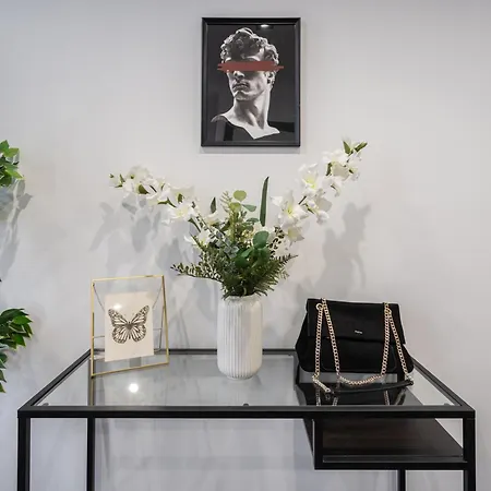 Apartament E41 - Trendy Boutique - Prime Spot By Bqa *