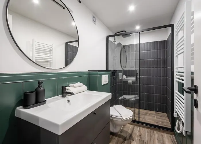 E41 - Trendy Boutique - Prime Spot By Bqa * Budapest