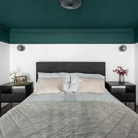 E41 - Trendy Boutique - Prime Spot By Bqa Apartment *
